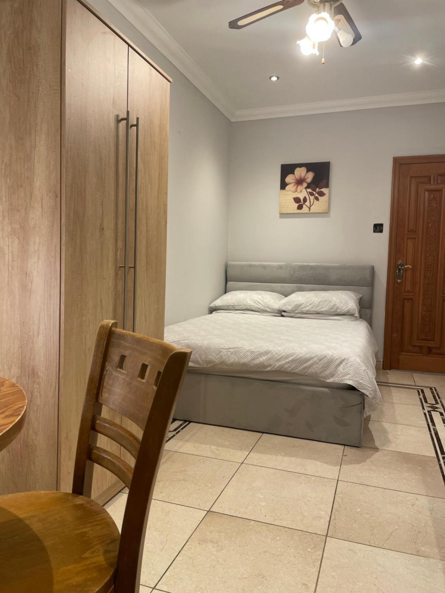 North London Studio Apartment エクステリア 写真